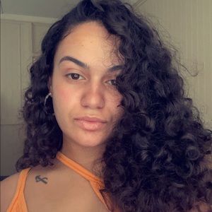 Meet your Posher, Jocelyn